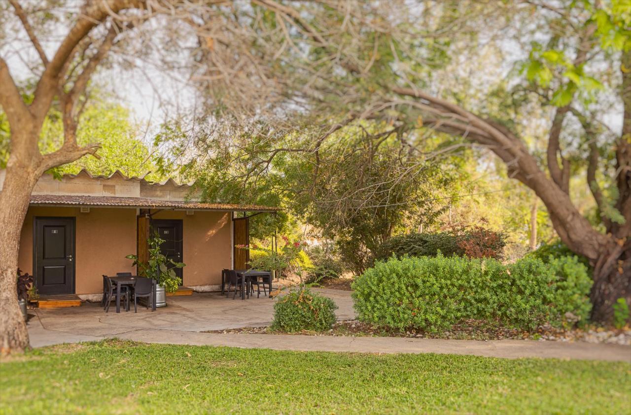 Gevulot Gvulot - Kibbutz Experienceヴィラ エクステリア 写真