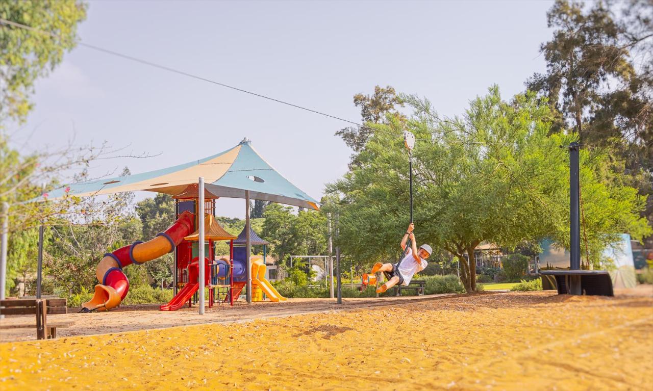 Gevulot Gvulot - Kibbutz Experienceヴィラ エクステリア 写真